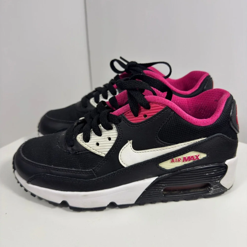 Nike Air Max 90 Mesh Kids 4Y Black White Vivid Pink Running Shoes 724824-003